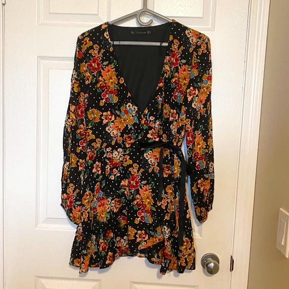 Zara floral romper - Picture 1 of 5